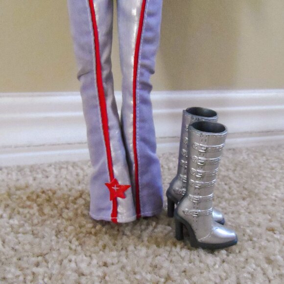 VINTAGE | 2001 MGA Bratz  doll - Picture 7 of 9